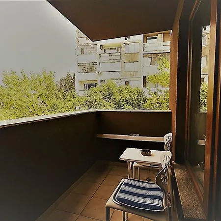 St. Seraphim's Apartament *